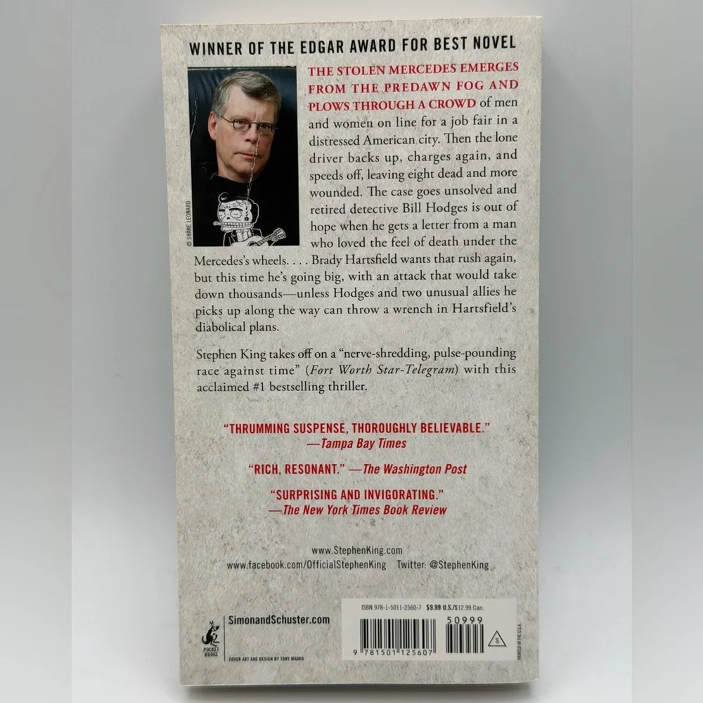 Mr. Mercedes A Novel by Stephen King (Paperback Book, 2014)